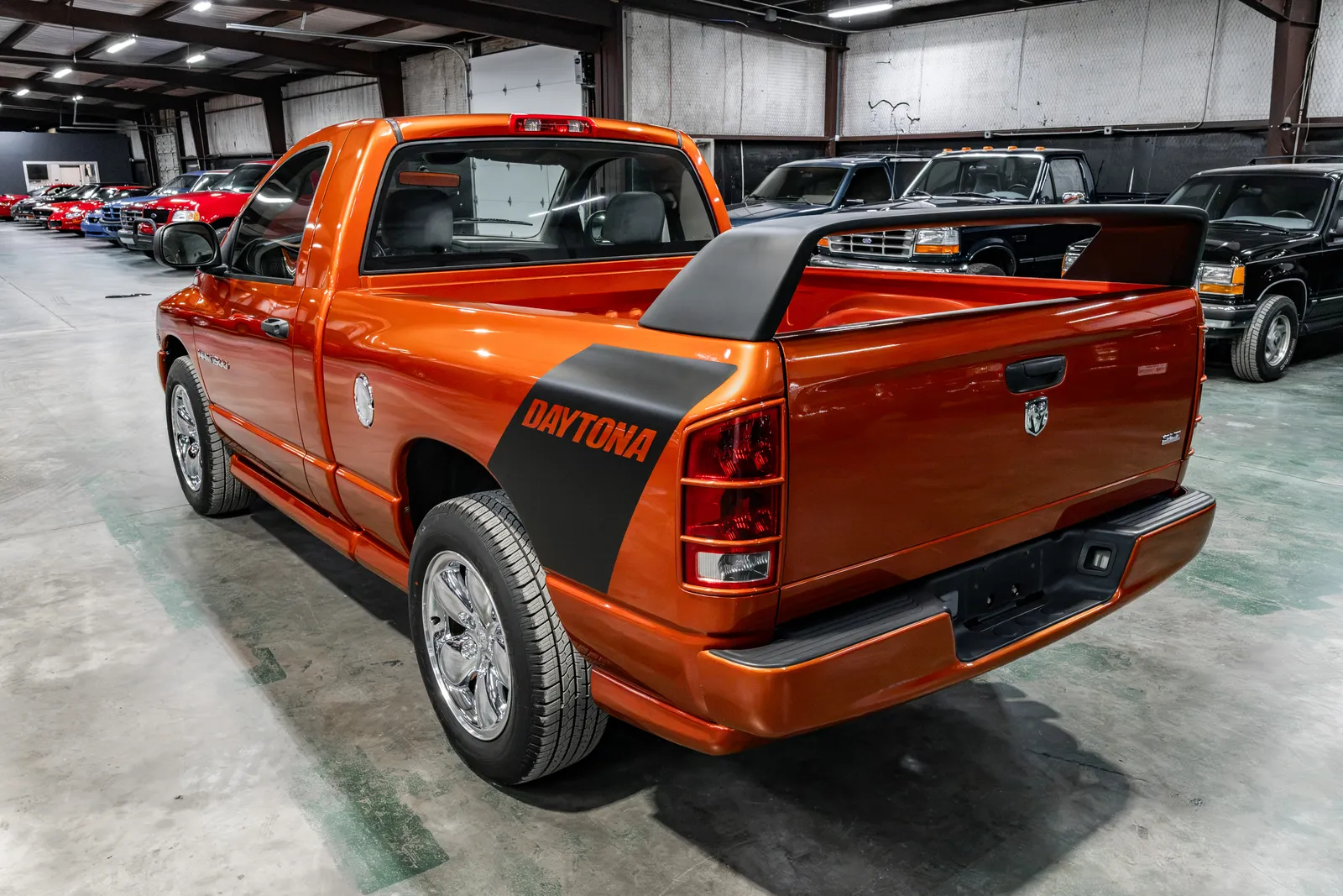 One Owner 2005-Dodge-Ram1500-TangerineMetallic-1D7HA16D35J627475--35A.jpg